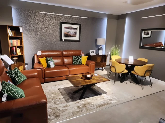 Part 2 of our showroom tour, and the 1st floor is bursting with an endless selection of sofas, bedroom, dining, and living room sets
.

..

...

....
#UKHomes

#HomeDecorInspo

#FurnitureStore

#ShowroomStyle

#InteriorsOfInstagram

#ShopWithMe

#InStoreTour

#LuxuryInteriors

#ModernHomeUK

#HomeStyleInspo