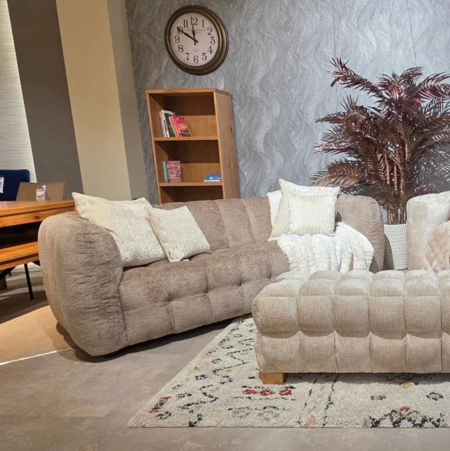 Looking for a stylish upgrade? 👀 The Mercury & Venus sofas are a must-see! 👏 With their modern design and ultimate comfort, they‘re perfect for any living room. Don‘t miss out on the Spring Event deal - £1,299.00 with finance available, 20% deposit and up to 24 months interest free.

#belfastfurniture 
#belfast 
#modernfurnitures 
#springevent 
#instocknow
